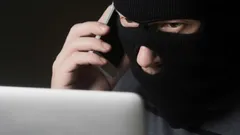 Keď telefón zvoní dvakrát: scenár s falošným operátorom a ako ochrániť svoje úspory